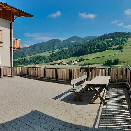 Planerhof Apartment Lilie Фунес Екстериор снимка